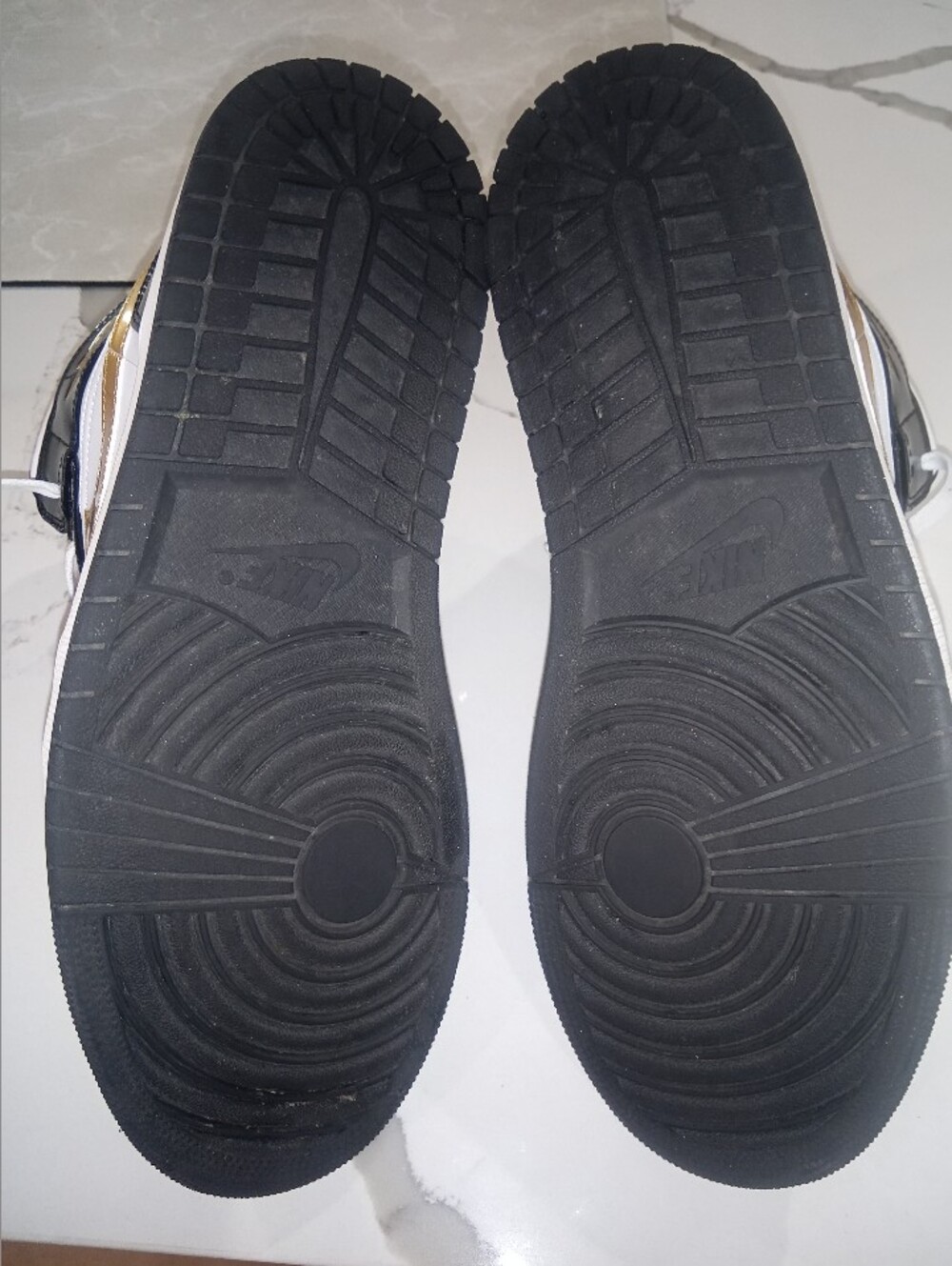Nike Air Jordan Mid SE 1 - Picture 9 of 10